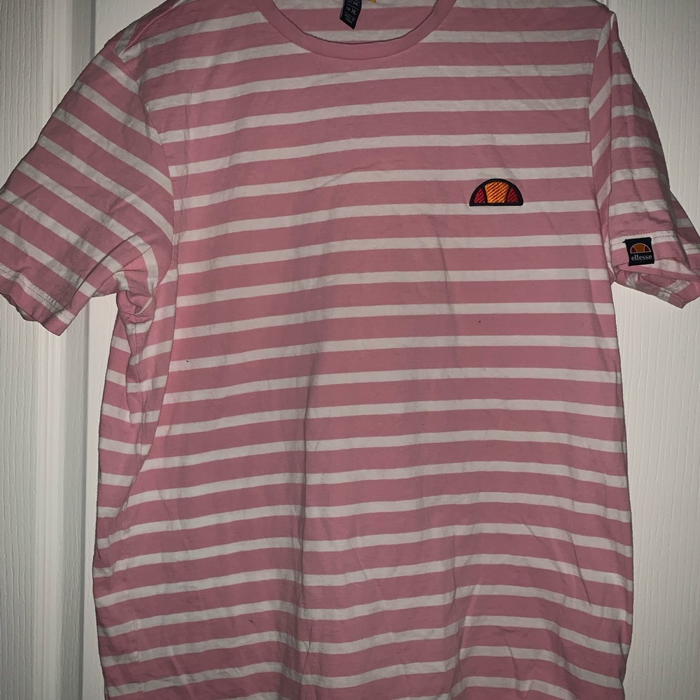 Never worn Ellesse stripped pink and white t-shirt